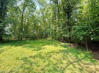 27264 Sprague Rd, Olmsted Falls, OH 44138