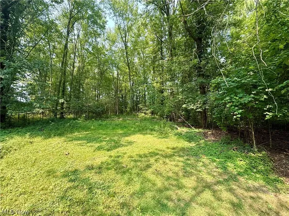 27264 Sprague Rd, Olmsted Falls, OH 44138