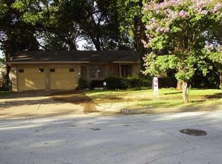 343 E Davis St, Duncanville, TX 75116