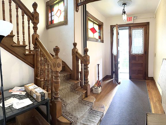 5th image of 600 Orange St #A