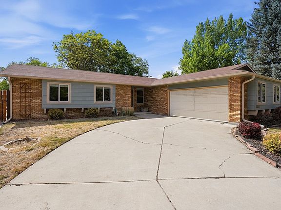 2nd image of 1689 Geneva Cir
