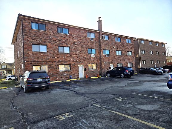 2nd image of 6914 W Crandall Ave APT 2M