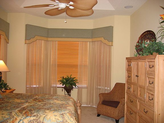 5th image of 344 NW Shoreline Cir