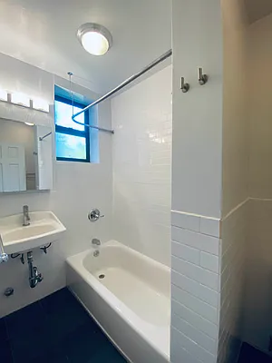 Rented by Bond New York | media 9