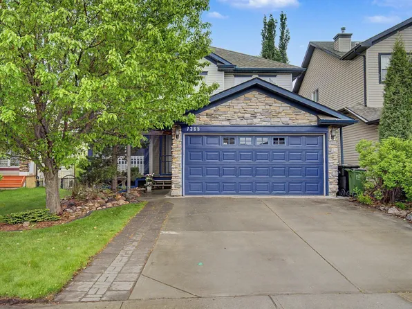7365 Singer Way NW, Edmonton, AB T6R 3S1