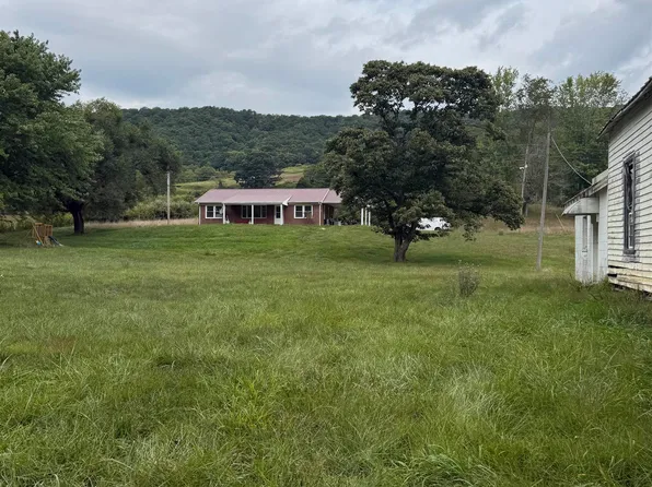 870 Conners Valley Rd, Draper, VA 24324