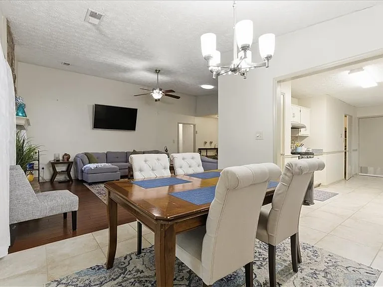 2025 Kristian Way — Photo 11