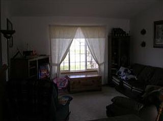 5th image of 610 N Pine St