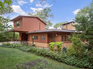 110 Oakridge Ave, Iowa City, IA 52246