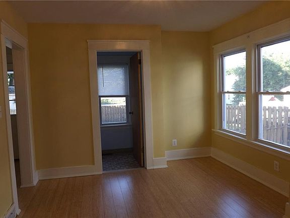 4th image of 213 W Chestnut St