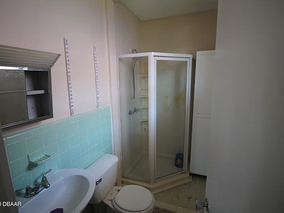 5th image of 271 Morningside Ave