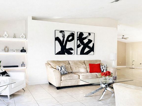 3rd image of 13311 SW 42nd St