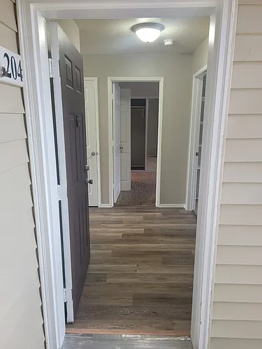 Hidden Creek Apartments Photo 1