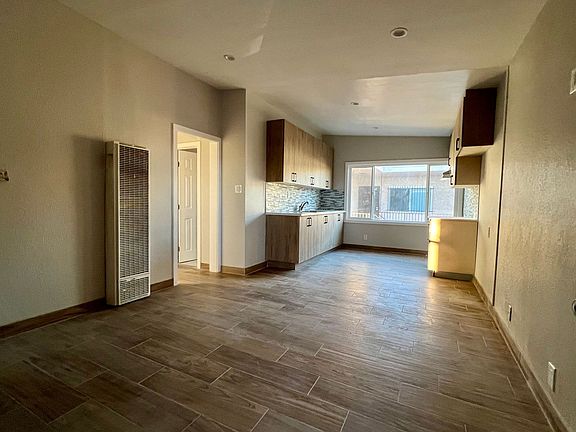 5th image of 1805 W 82nd St APT 9