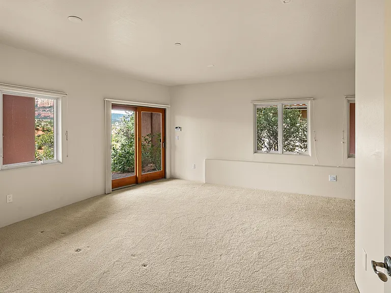 227 Les Springs Dr — Photo 55