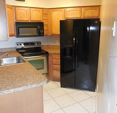 5th image of 3938 Atrium Dr #3938