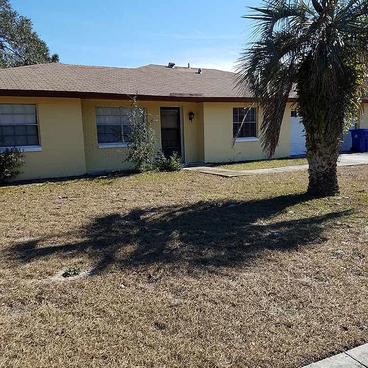 1st image of 351 Casuarina Cir