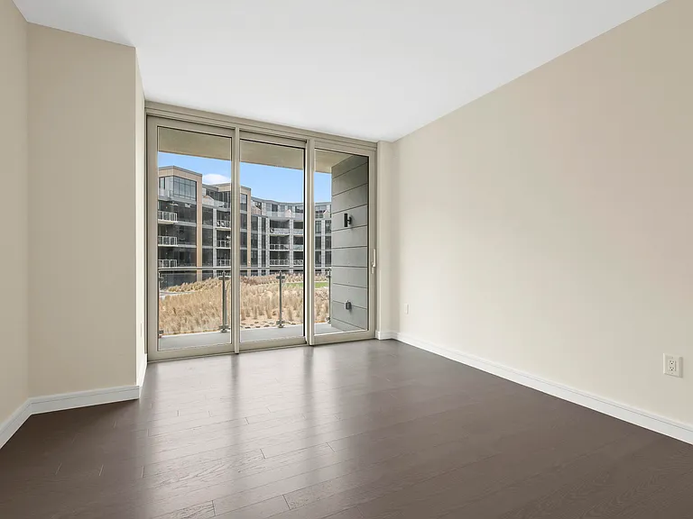 15 Morris Ave #309 — Photo 13