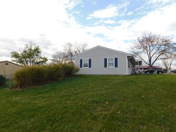 3rd image of 3401 Chickasaw Ct