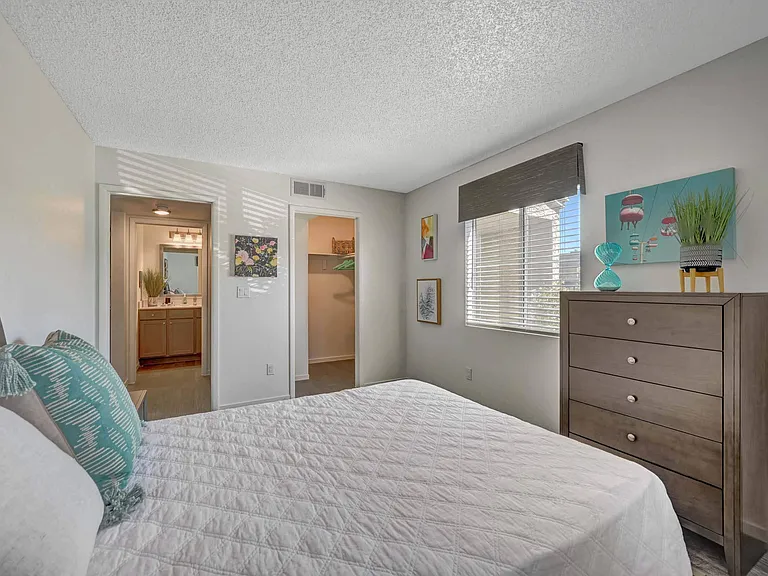 Solstice Apartment Homes — Photo 12