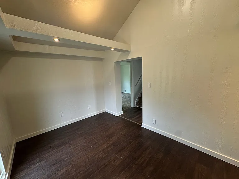 180 Central Ave — Photo 21