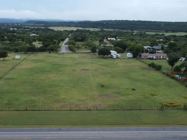 640 N Keller Rd, Mineral Wells, TX 76067