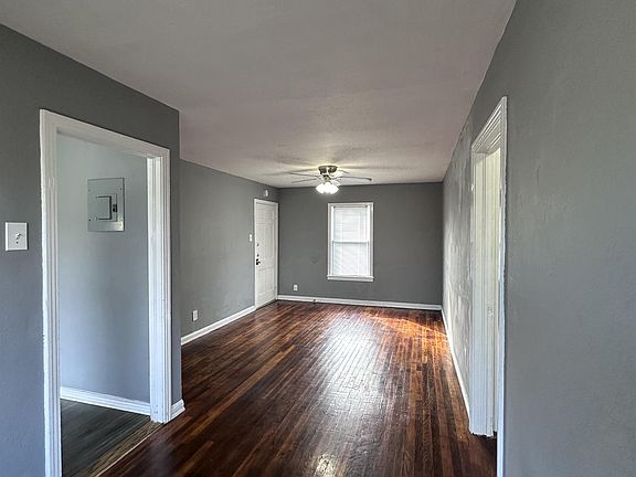 2nd image of 602 Texan Trl #4