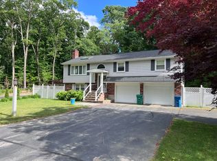 79 Drake Rd, Burlington, MA 01803