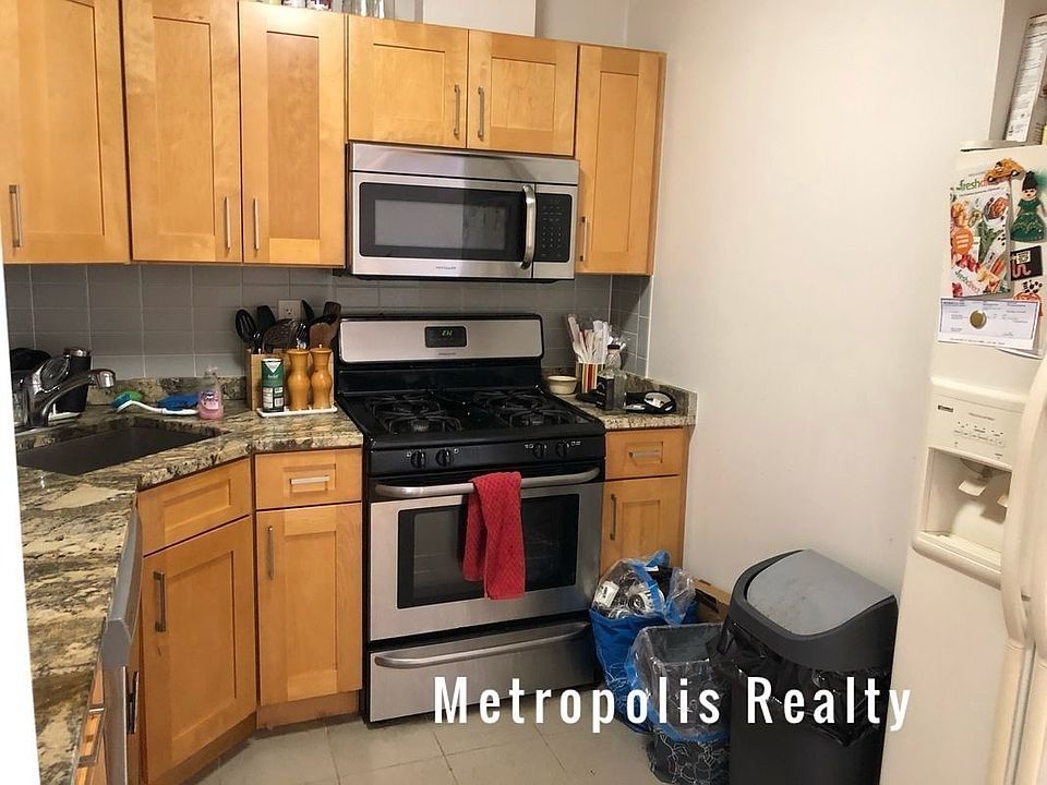 1st image of 25-43 Crescent St #3A