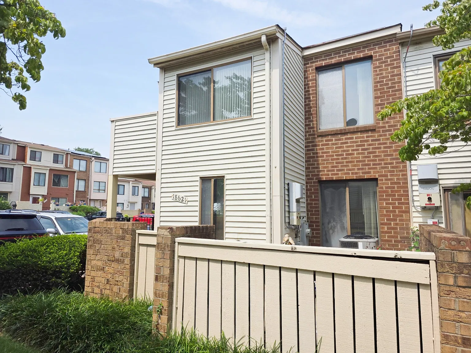 2 bed, 1068 sqft, $2,000 — Photo 2