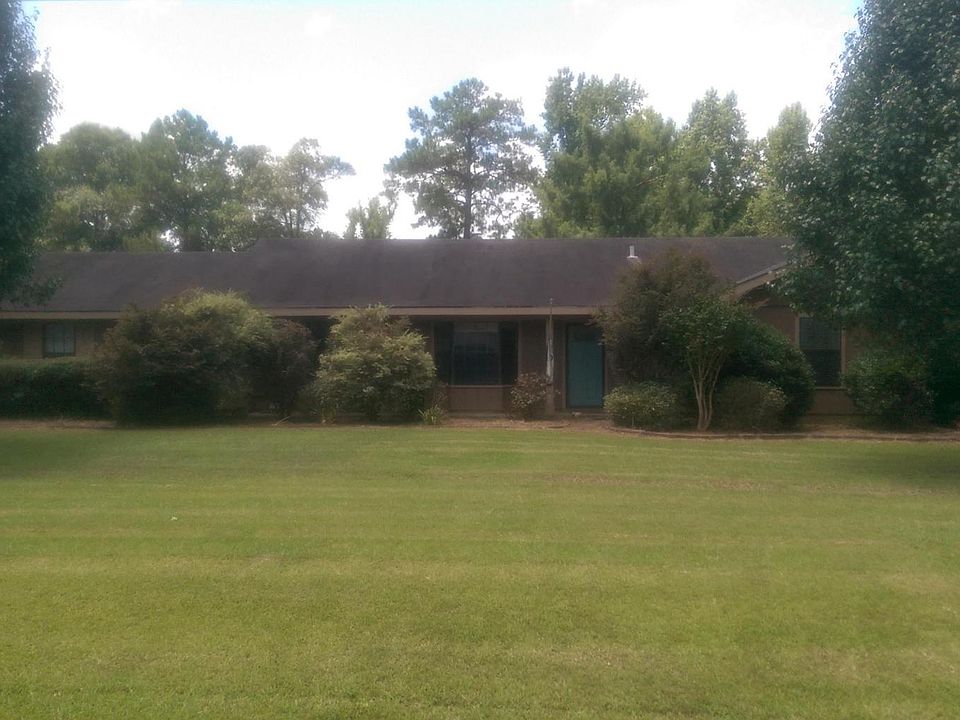 132 Holly Street, Deridder