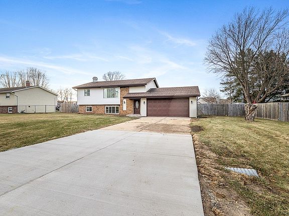 3rd image of 11228 Tara Dr