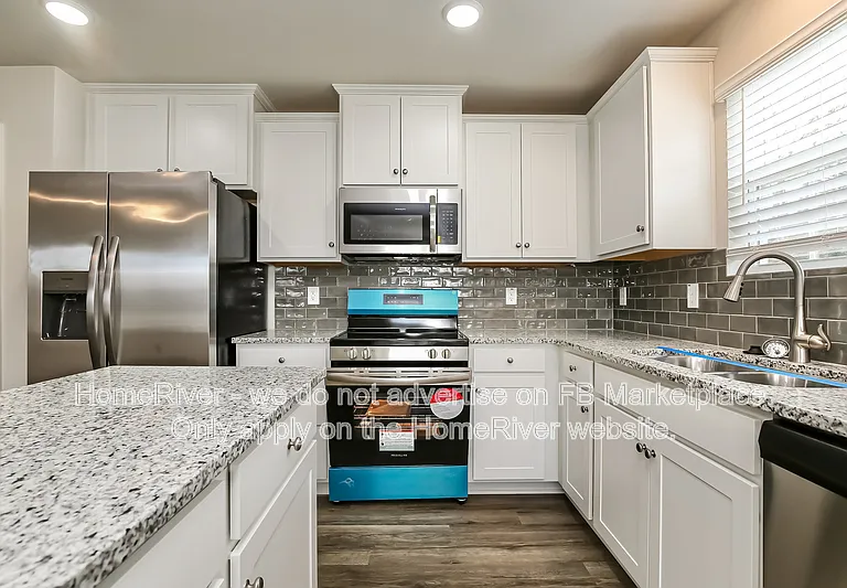 2304 Kaywood Ln — Photo 5
