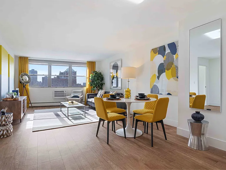 Enjoy stunning views of Lakeview and Belmont Harbor