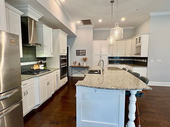 2nd image of 3085 Moss Bridge Ln