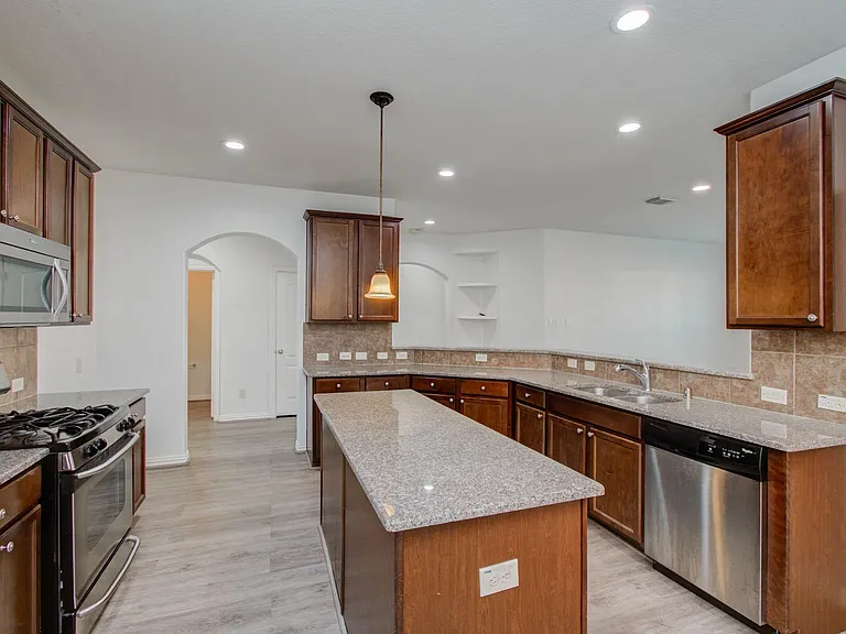 22314 Mosshall Ct — Photo 15