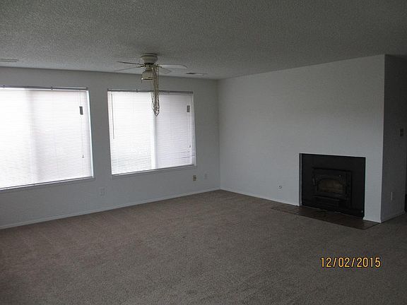 3rd image of 1350 Hallen Dr APT 1