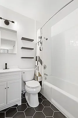 Rented by Compass | media 9