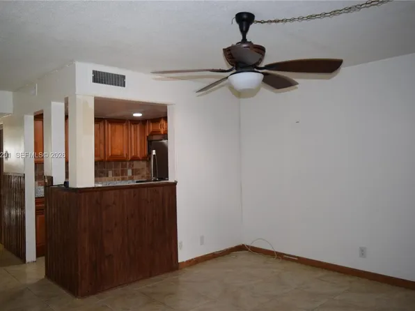 2901 NW 47th Ter APT 248B, Fort Lauderdale, FL 33313