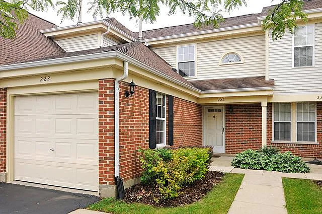 222 White Branch Ct — Photo 1