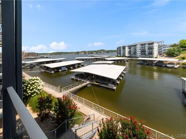 151 Upper Monarch Cove Dr Unit 2A, Lake Ozark, MO 65049