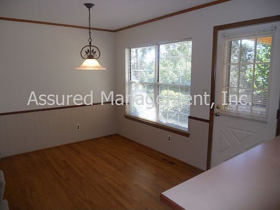 Eating Space in Kitchen