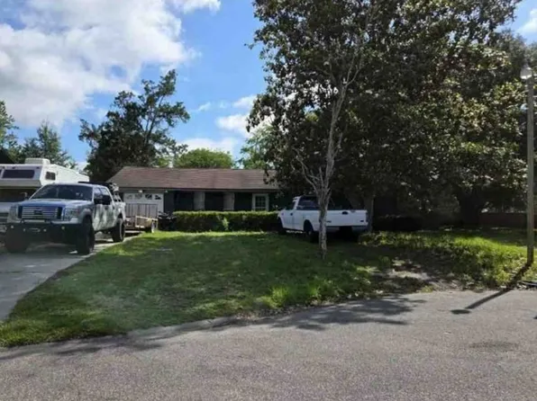 2762 Sharpes Ct, Orange Park, FL 32065