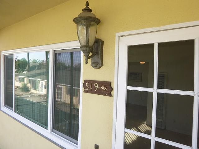1st image of 519 1/2 San Francisco Ave #519-1/2