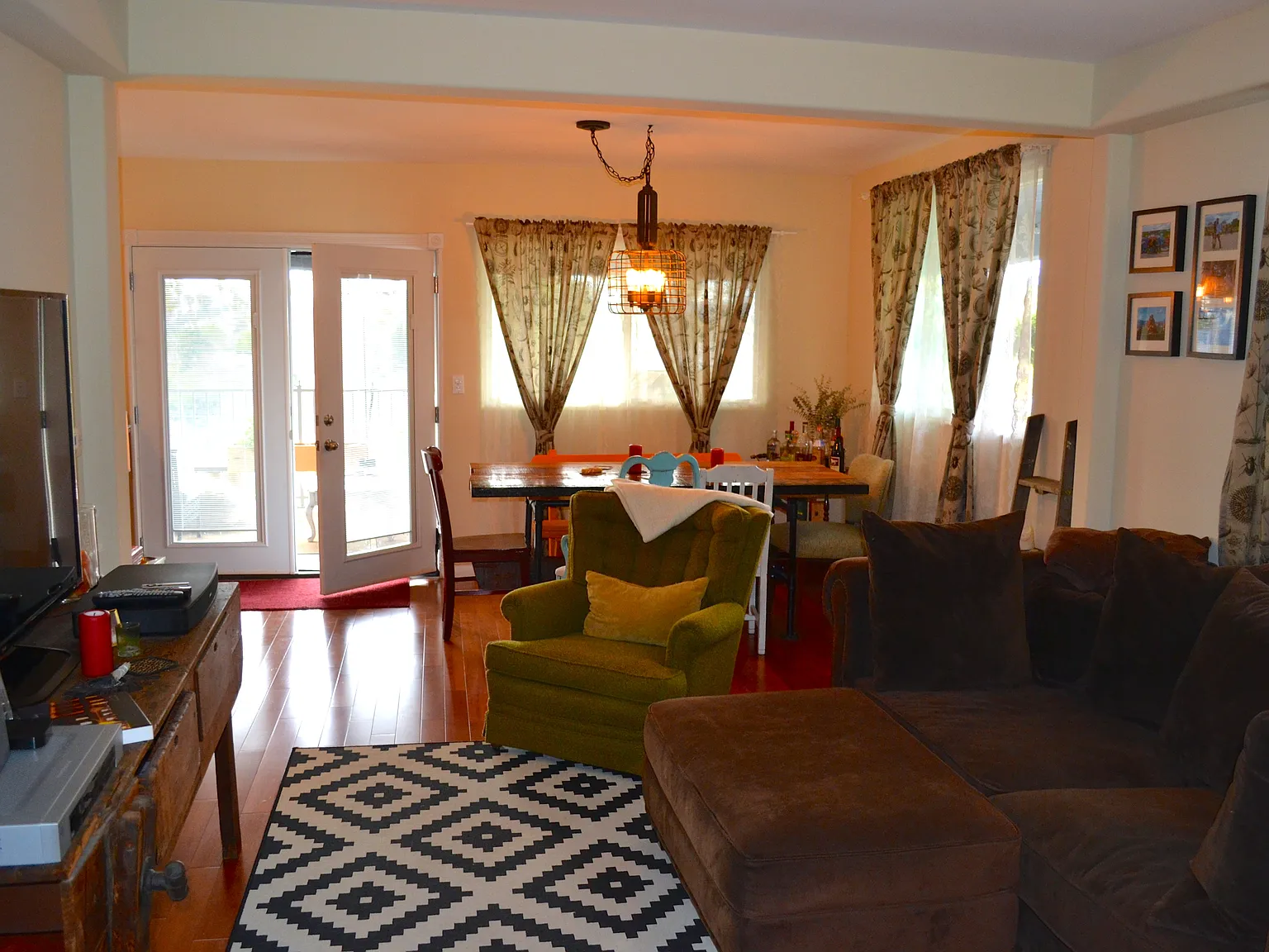 3 bed, 1300 sqft, $4,800 — Photo 3