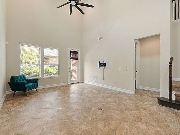 5th image of 4709 Bayview Dr