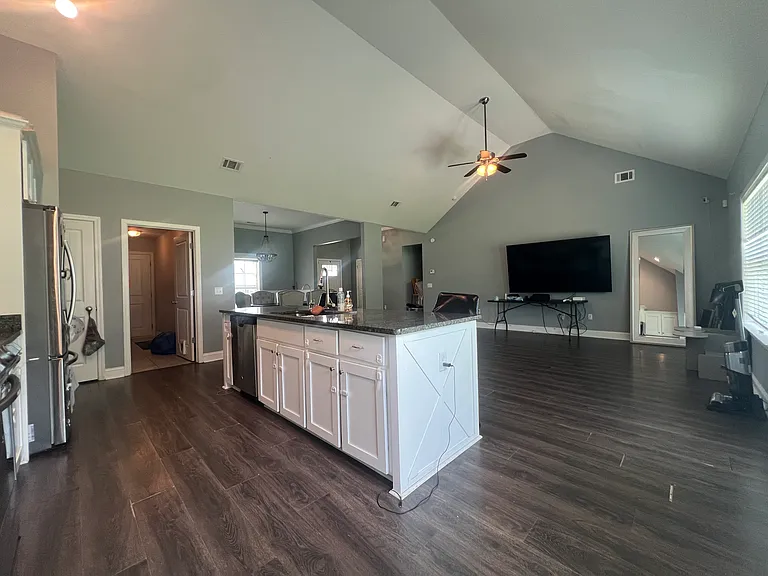 203 Tannery Ln — Photo 10