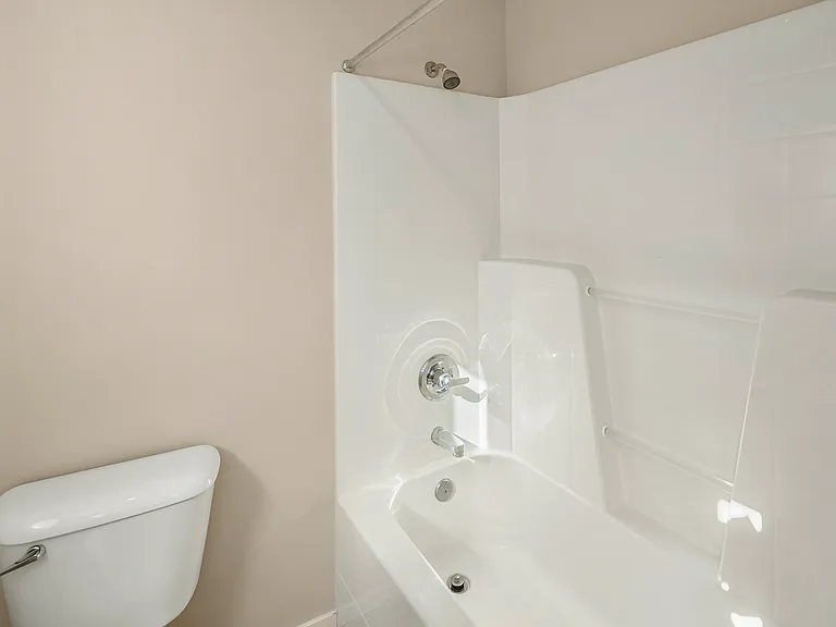 3450 NE Madison Way — Photo 22