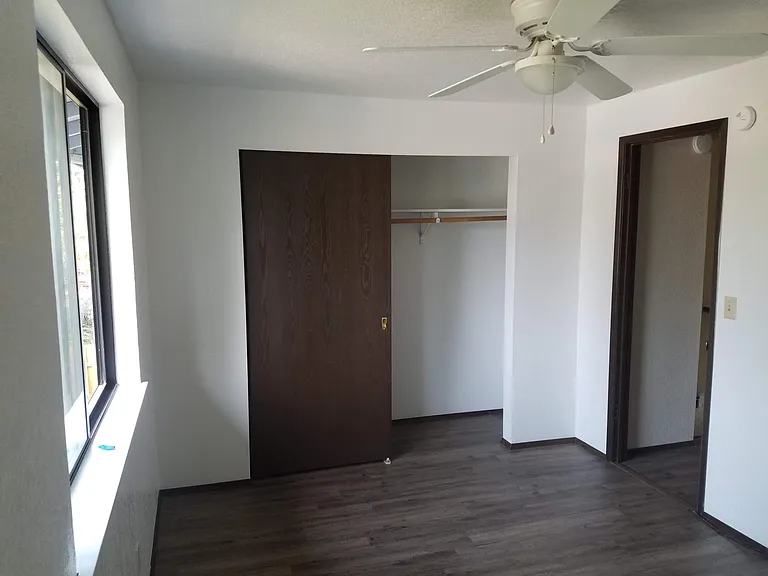 336 W Elizabeth St #4 — Photo 4
