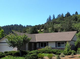 435 Oak Brook Ln, Santa Rosa, CA 95409